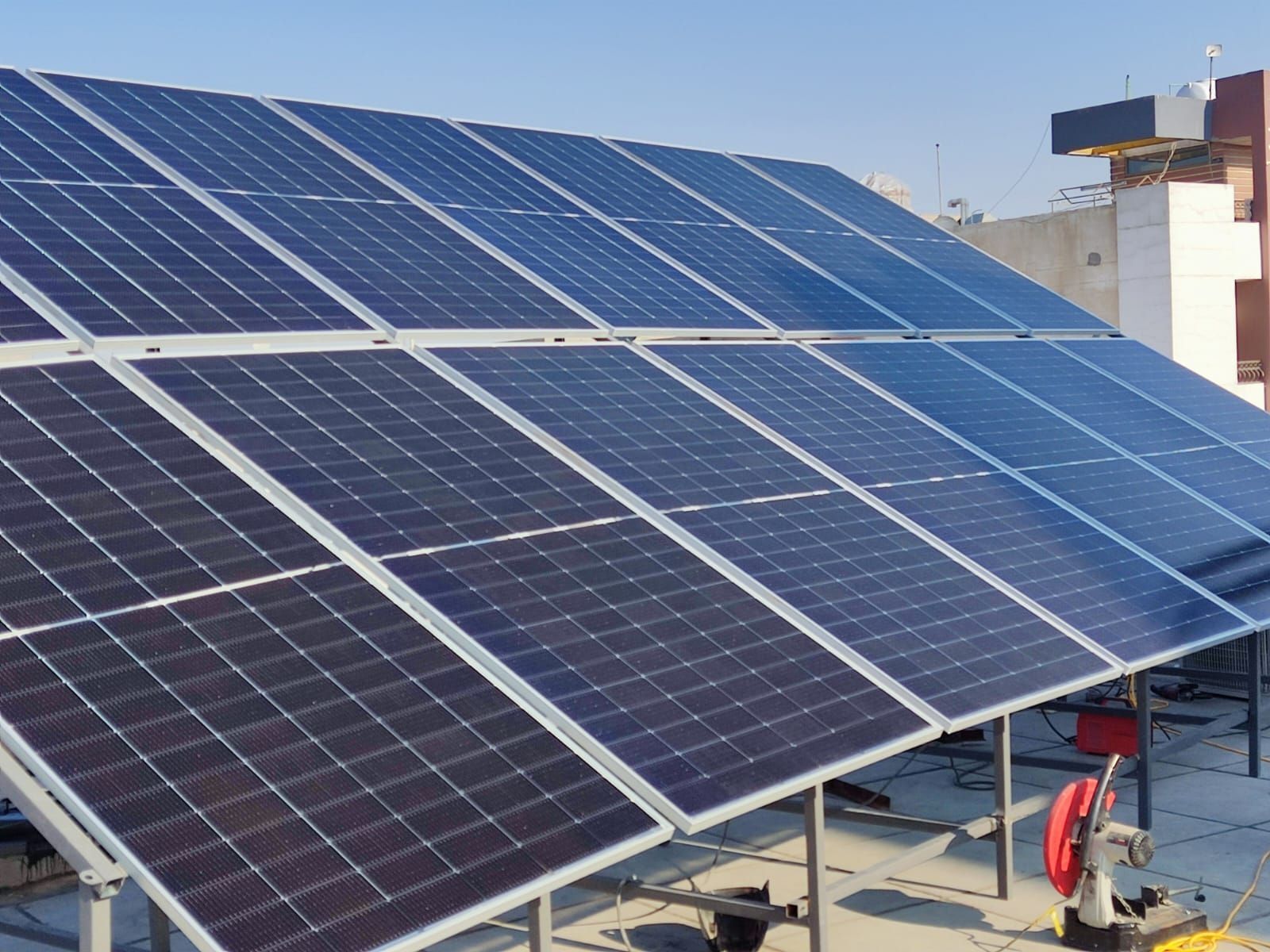 Using Home Power Inverters for Flexible Energy Solutions