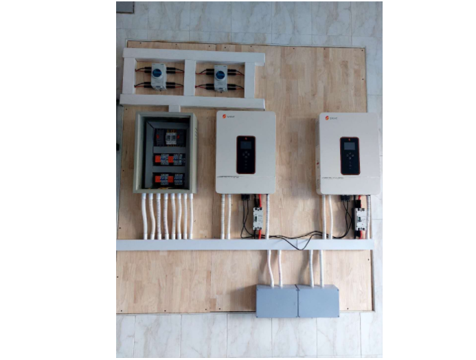 Solar Inverter.jpg Solar Inverter.jpg