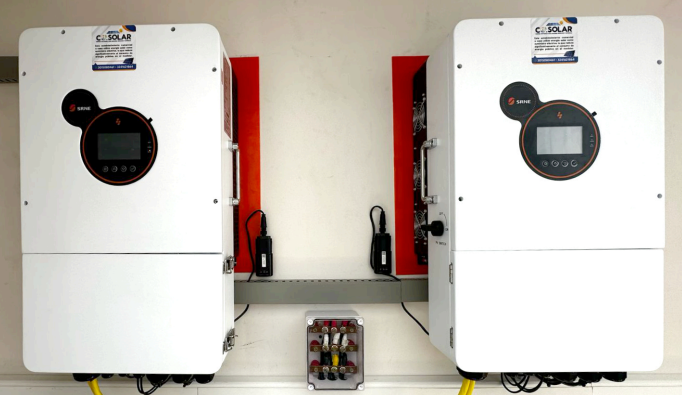 SRNE Hybrid Inverters Power Reliable Solar in Colombia