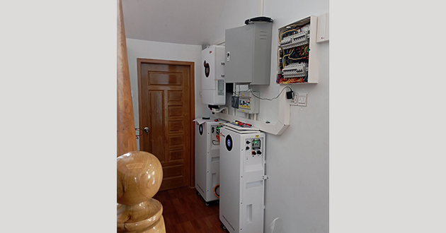 hybrid solar inverters.png hybrid solar inverters.png