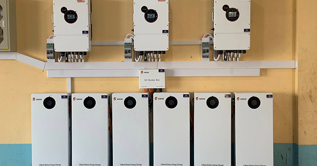 hybrid solar inverters.png hybrid solar inverters.png