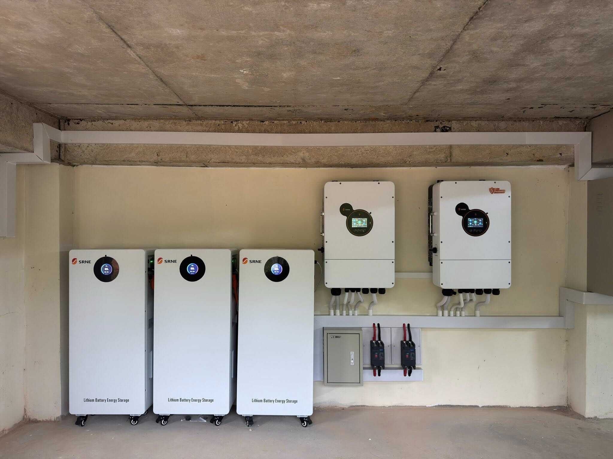 SRNE hybrid inverter.jpg SRNE hybrid inverter.jpg